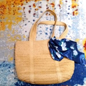 NWOT STRAW SCARF TOTE